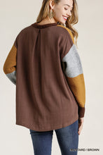Load image into Gallery viewer, Colorblock Contrasted Cotton Fabric On Back Top With Side Slits And High Low Hem

