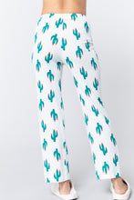 Load image into Gallery viewer, Cactus Print Cotton Pajama
