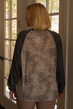 Load image into Gallery viewer, Plus Size Khaki &amp; Charcoal Leopard Print Long Sleeve Relaxed Top
