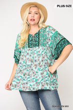 Load image into Gallery viewer, Floral Print Lace Up Flutter Sleeve Top
