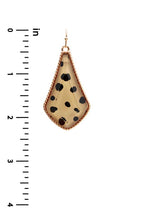 Load image into Gallery viewer, Animal Print Metal Tear Shape Earring
