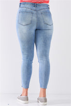 Load image into Gallery viewer, Plus Size Denim Mid-rise Raw Hem Detail Ripped Skinny Jean Pants
