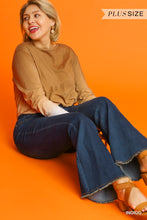 Load image into Gallery viewer, High Rise Stretch Denim Wide Leg Flare Jeans
