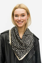 Load image into Gallery viewer, Fashion Animal Print Neck Scarf
