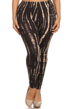 Load image into Gallery viewer, Plus Size Black And Tan Tie Dye Print Full Length Fitted Leggings With High Waist.
