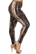 Load image into Gallery viewer, Plus Size Black And Tan Tie Dye Print Full Length Fitted Leggings With High Waist.
