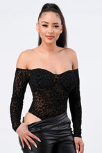 Load image into Gallery viewer, Leopard Print Off Shoulder Bodysuit

