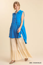 Load image into Gallery viewer, Linen Blend Sleeveless Button Front Tunic With Frayed Round Hems

