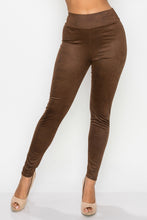 Load image into Gallery viewer, Embossed Snake Print Top And Leggings Set
