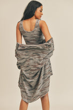 Load image into Gallery viewer, Cardigan Three Piece
