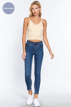 Load image into Gallery viewer, Lettuce Edge Seamless Cami Top
