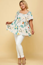 Load image into Gallery viewer, Plus Size Floral Check Printed Rayon Challis Square Neck Fashion Top
