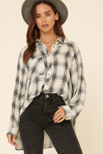 Load image into Gallery viewer, Oversized Loose Fit Plaid Shirt
