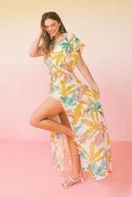 Load image into Gallery viewer, A Printed Woven Maxi Cover Up

