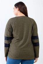 Load image into Gallery viewer, Plus Ribbed Sequin Detail Long Sleeve Top
