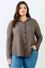 Load image into Gallery viewer, Plus Black Ribbed Collared Button Up Shirt Top

