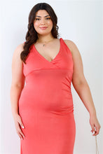 Load image into Gallery viewer, Plus V-neck Sleeveless Maxi Dress
