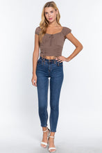 Load image into Gallery viewer, Short Sleeve Front Tie Ruched Detail Woven Top

