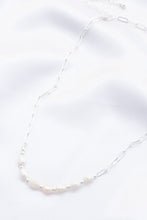 Load image into Gallery viewer, Pearl Oval Link Necklace
