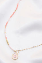 Load image into Gallery viewer, Flower Charm Beaded Oval Link Necklace
