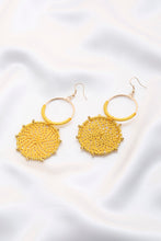 Load image into Gallery viewer, Double Circle Thread Beaded Earring
