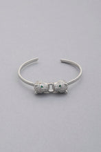 Load image into Gallery viewer, Double Leopard Head Metal Bangle Bracelet
