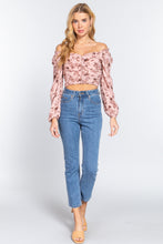 Load image into Gallery viewer, Hook &amp; Eye Detail Floral Print Top
