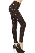 Load image into Gallery viewer, Black Cats Printed, High Waisted Leggings In A Fit Style, With An Elastic Waistband
