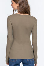 Load image into Gallery viewer, Long Slv V-neck Thermal Top
