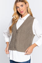 Load image into Gallery viewer, V-neck Cable Sweater Vest Cardigan

