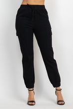 Load image into Gallery viewer, Solid High-rise Pocketed Jogger Pants
