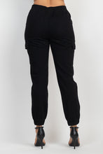 Load image into Gallery viewer, Solid High-rise Pocketed Jogger Pants
