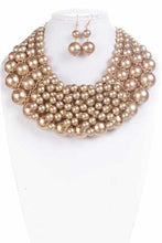 Load image into Gallery viewer, Pearl Cluster Necklace
