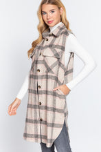 Load image into Gallery viewer, Notched Collar Brushed Plaid Vest
