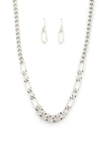 Load image into Gallery viewer, Figaro Link Rhinestone Metal Necklace
