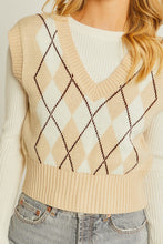Load image into Gallery viewer, Argyle Print Sweater Vest
