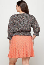 Load image into Gallery viewer, Plus Size, Ditsy Floral Print Blouse Top
