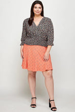 Load image into Gallery viewer, Plus Size, Ditsy Floral Print Blouse Top
