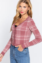 Load image into Gallery viewer, Long Sleeve V-neck Fitted Button Down Plaid Sweater Cardigan
