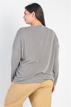 Load image into Gallery viewer, Plus Grey "dream Comes True" Long Sleeve Top
