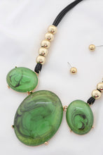 Load image into Gallery viewer, Triple Oval Statement Necklace
