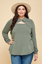 Load image into Gallery viewer, Plus Size Solid Long Sleeve Fashion Top
