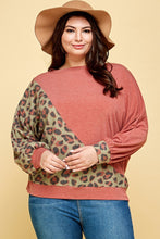 Load image into Gallery viewer, Plus Size Cute Animal French Terry Brush Contrast Print Pullover
