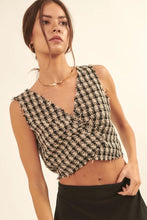 Load image into Gallery viewer, V Neckline Plaid Woven Vest
