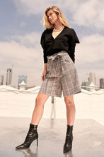 Load image into Gallery viewer, A Pair Of Wide Woven Plaid Shorts
