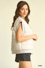 Load image into Gallery viewer, Faux Leather Solid Puffer Vest With Pockets
