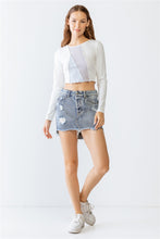 Load image into Gallery viewer, Ivory Light Blue Lavender Ribbed Stitch Detail Crew Neck Crop Top
