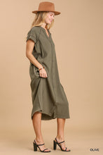 Load image into Gallery viewer, Split neck button down midi dress with no lining
