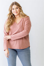 Load image into Gallery viewer, Plus Leopard Print V-neck Long Sleeve Top
