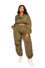 Load image into Gallery viewer, Active Zip Up Set With Cord Lock Detail
